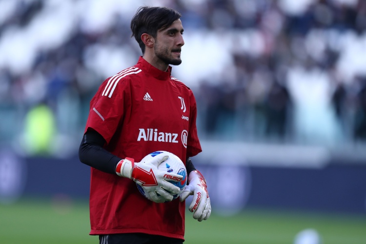 天天盈球即时比分直播-全市场：佩林想要担任主力门将，米兰需要出售迈尼昂才有空间签他